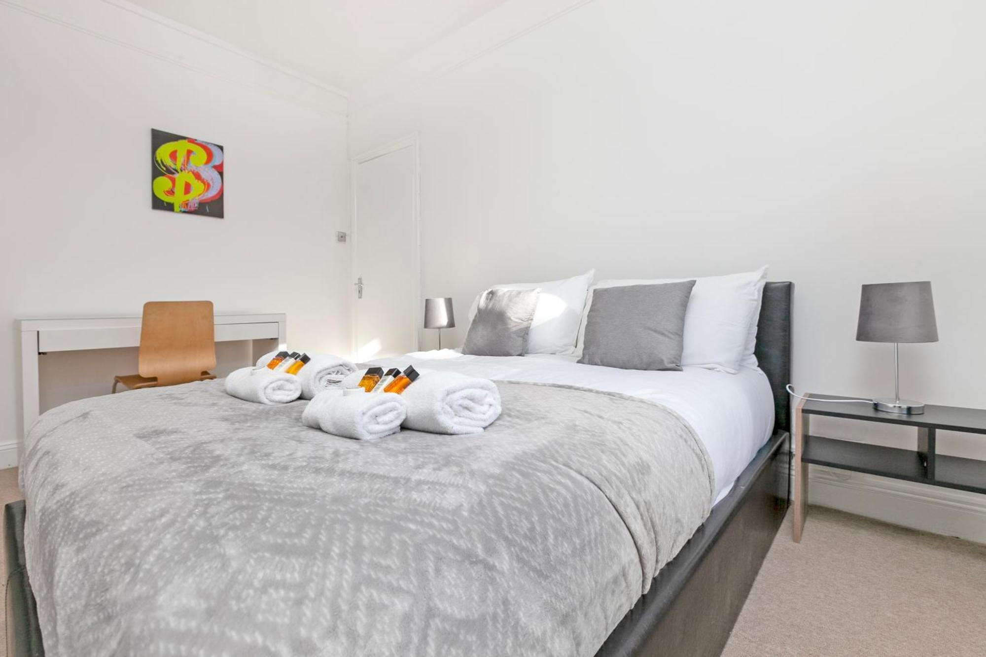 Beautiful 3 Bedroom Flat In Scott Ellis Gardens Λονδίνο Εξωτερικό φωτογραφία