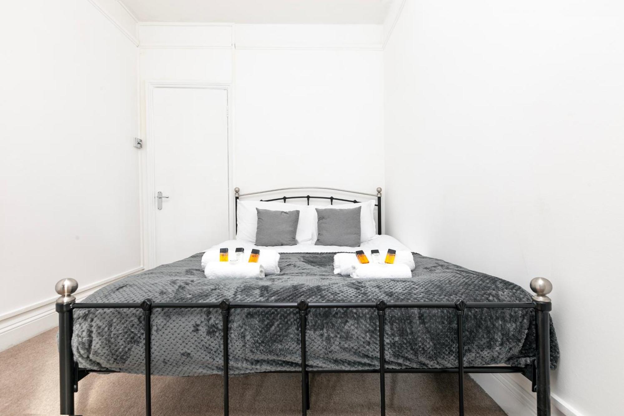 Beautiful 3 Bedroom Flat In Scott Ellis Gardens Λονδίνο Εξωτερικό φωτογραφία