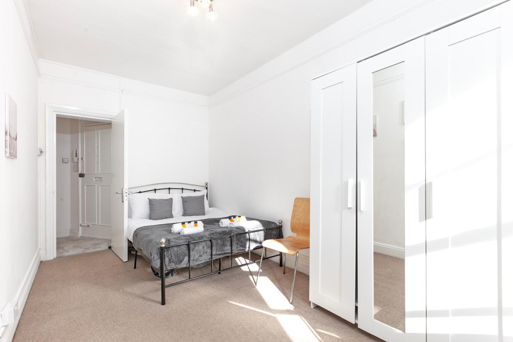 Beautiful 3 Bedroom Flat In Scott Ellis Gardens Λονδίνο Εξωτερικό φωτογραφία