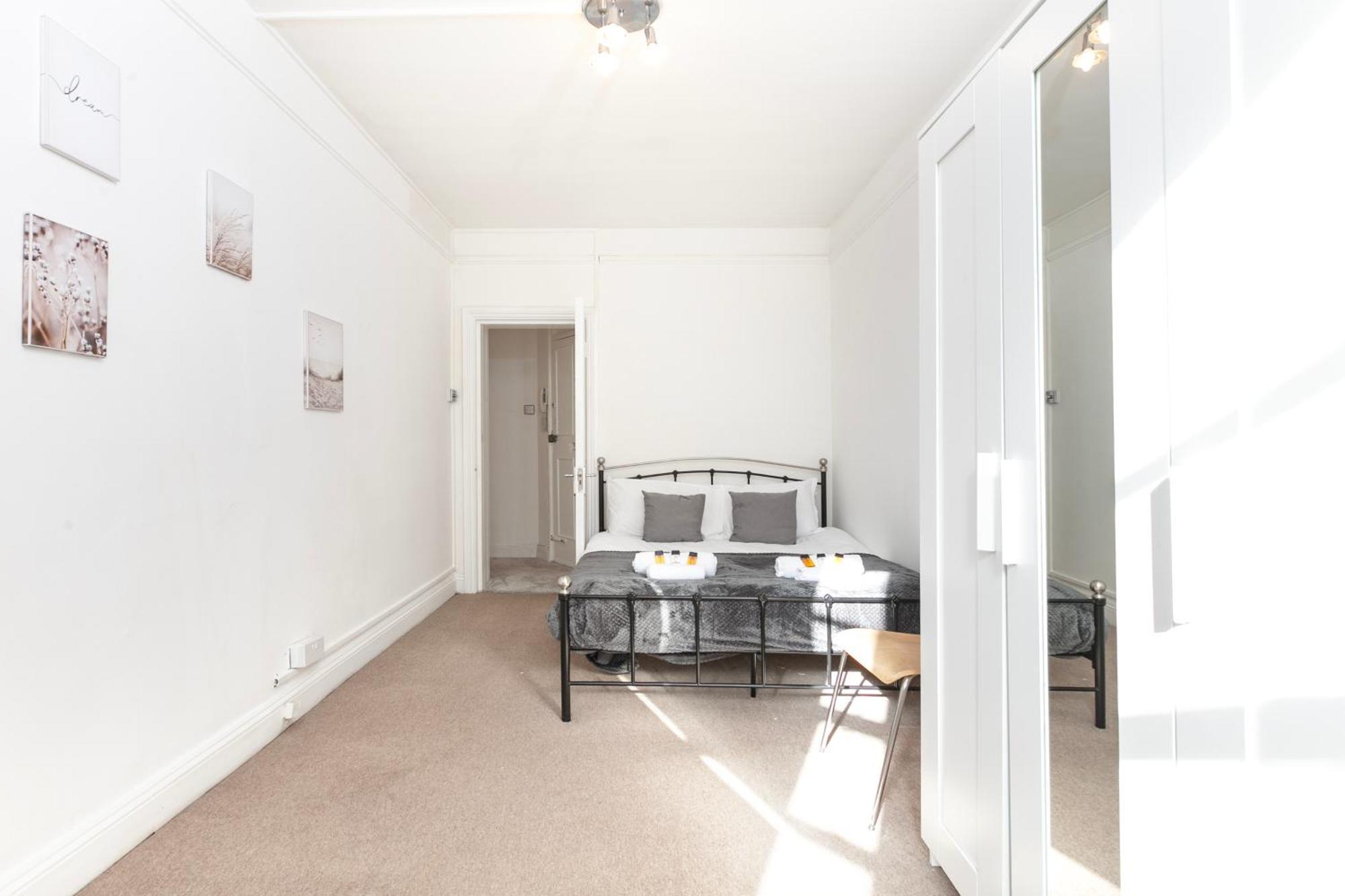 Beautiful 3 Bedroom Flat In Scott Ellis Gardens Λονδίνο Εξωτερικό φωτογραφία